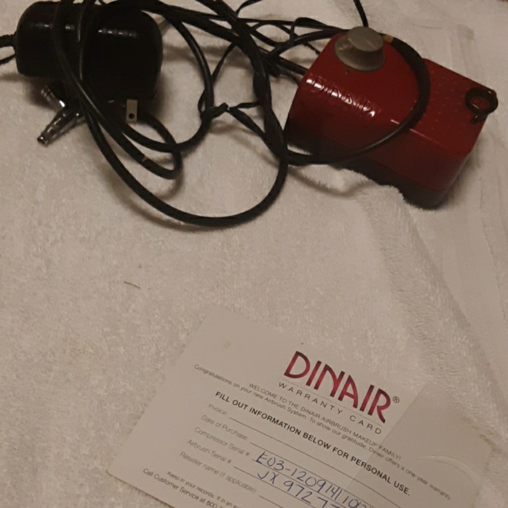 Dinar airbrush system